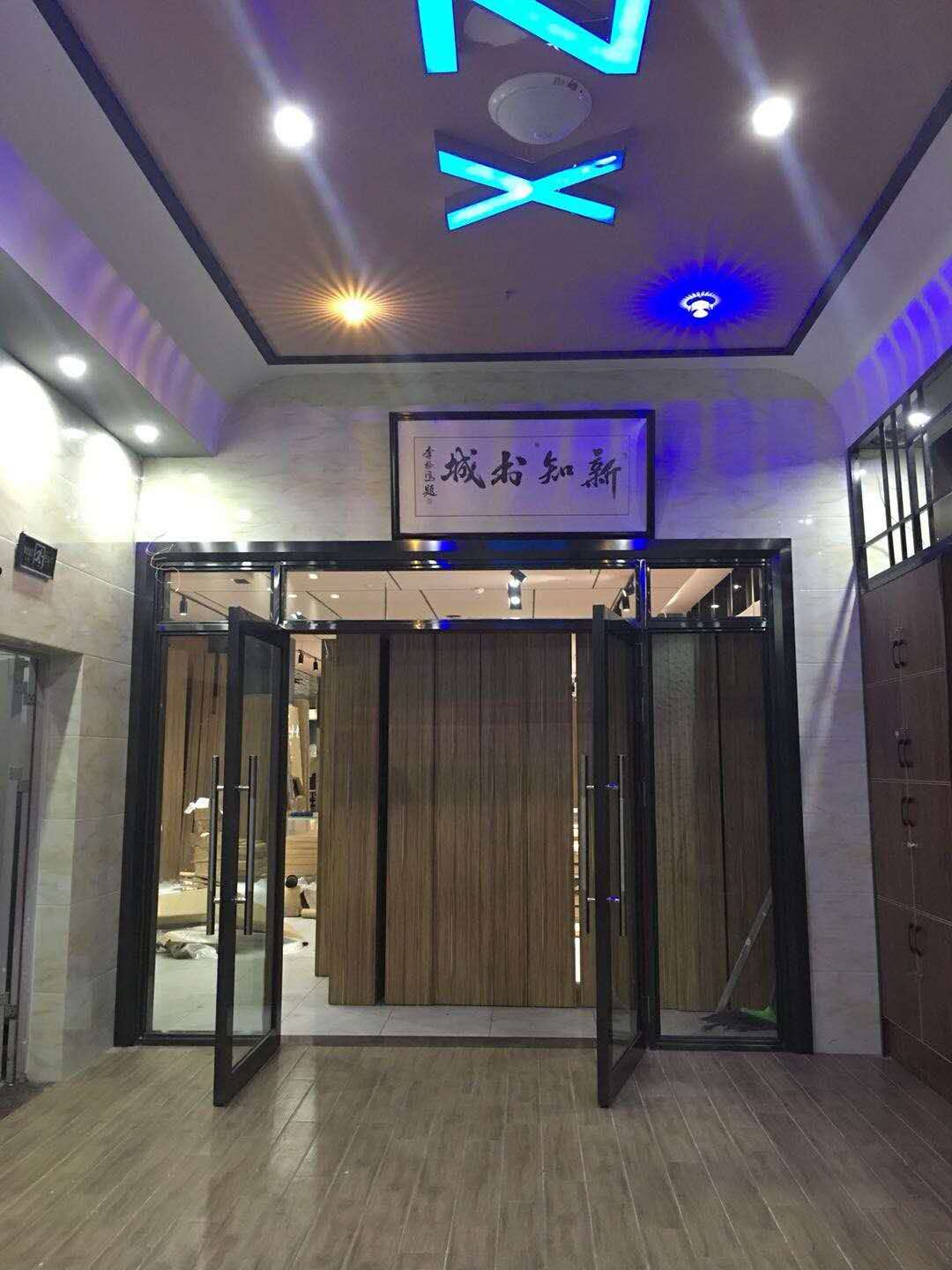 不锈钢玻璃防火门